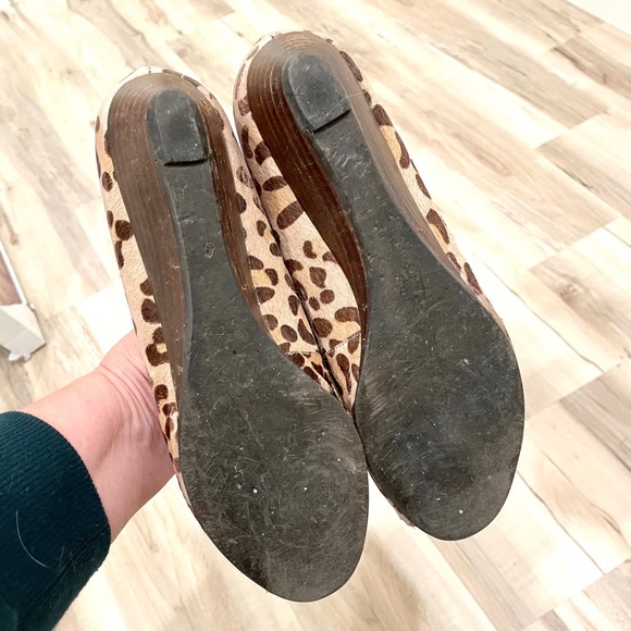 Steve Madden Calf-hair Leopard Print Wedges - Picture 2 of 4